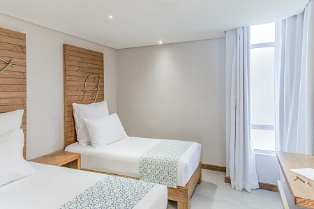 Paradis Beachcomber Golf Resort & Spa