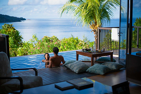 Raffles Praslin
