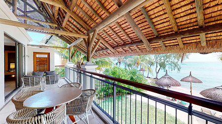 Paradis Beachcomber Golf Resort & Spa