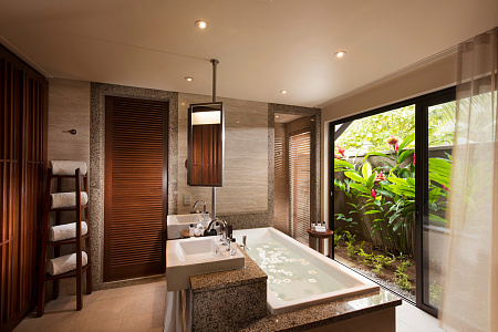 Constance Ephelia Seychelles