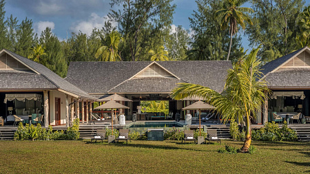 Four Seasons Desroches Island