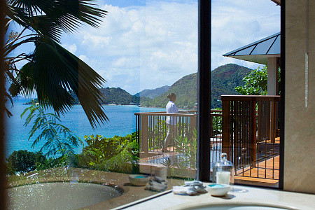 Raffles Praslin