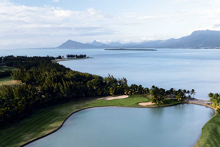 Paradis Beachcomber Golf Resort & Spa