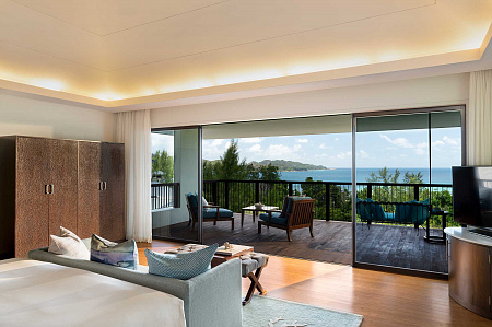 Raffles Praslin